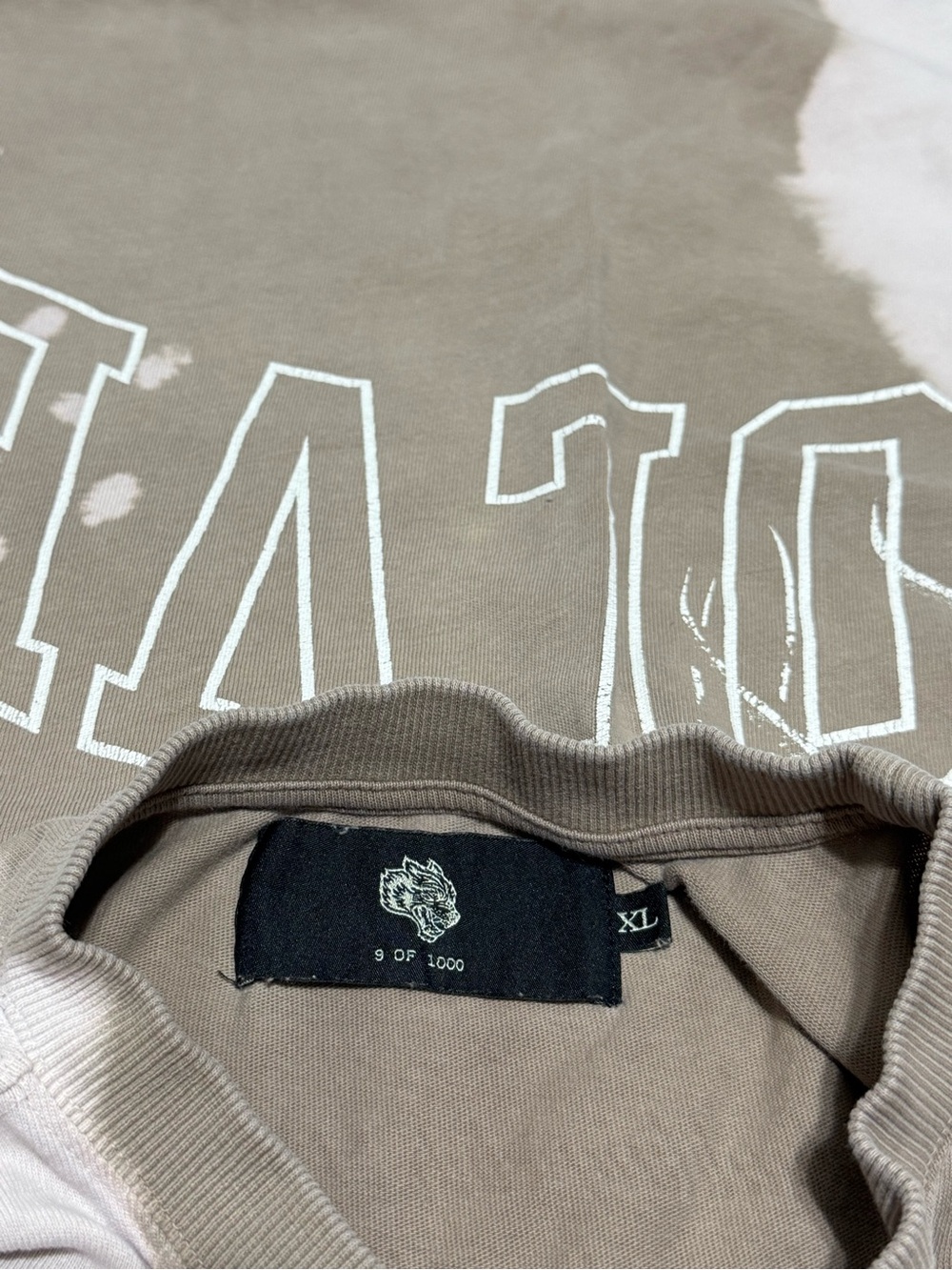 Darc sport  wolves oversized t shirt with flaws XL - Picture 3 of 9